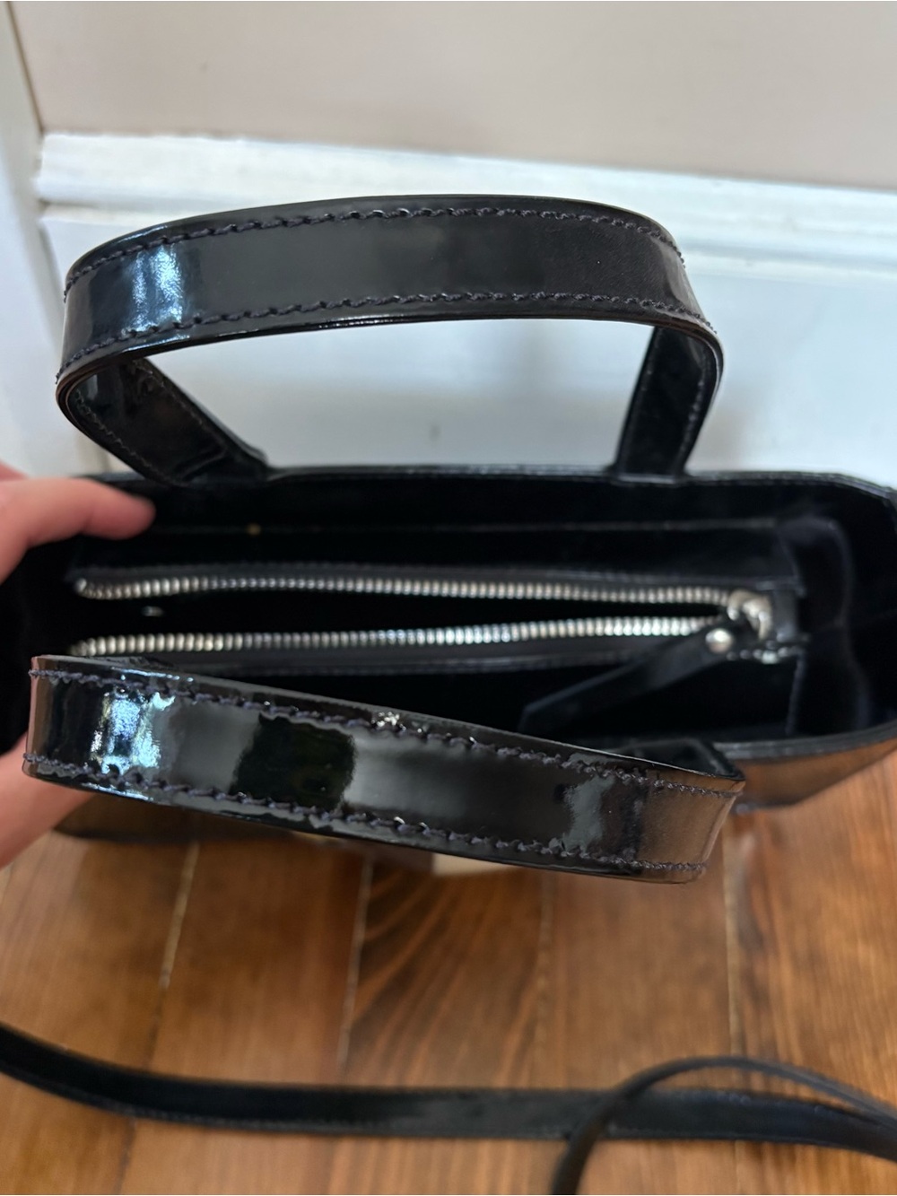Puppets and Puppets Black Patent Shoulder Bag | Black and White Cookie - Picture 4 of 6